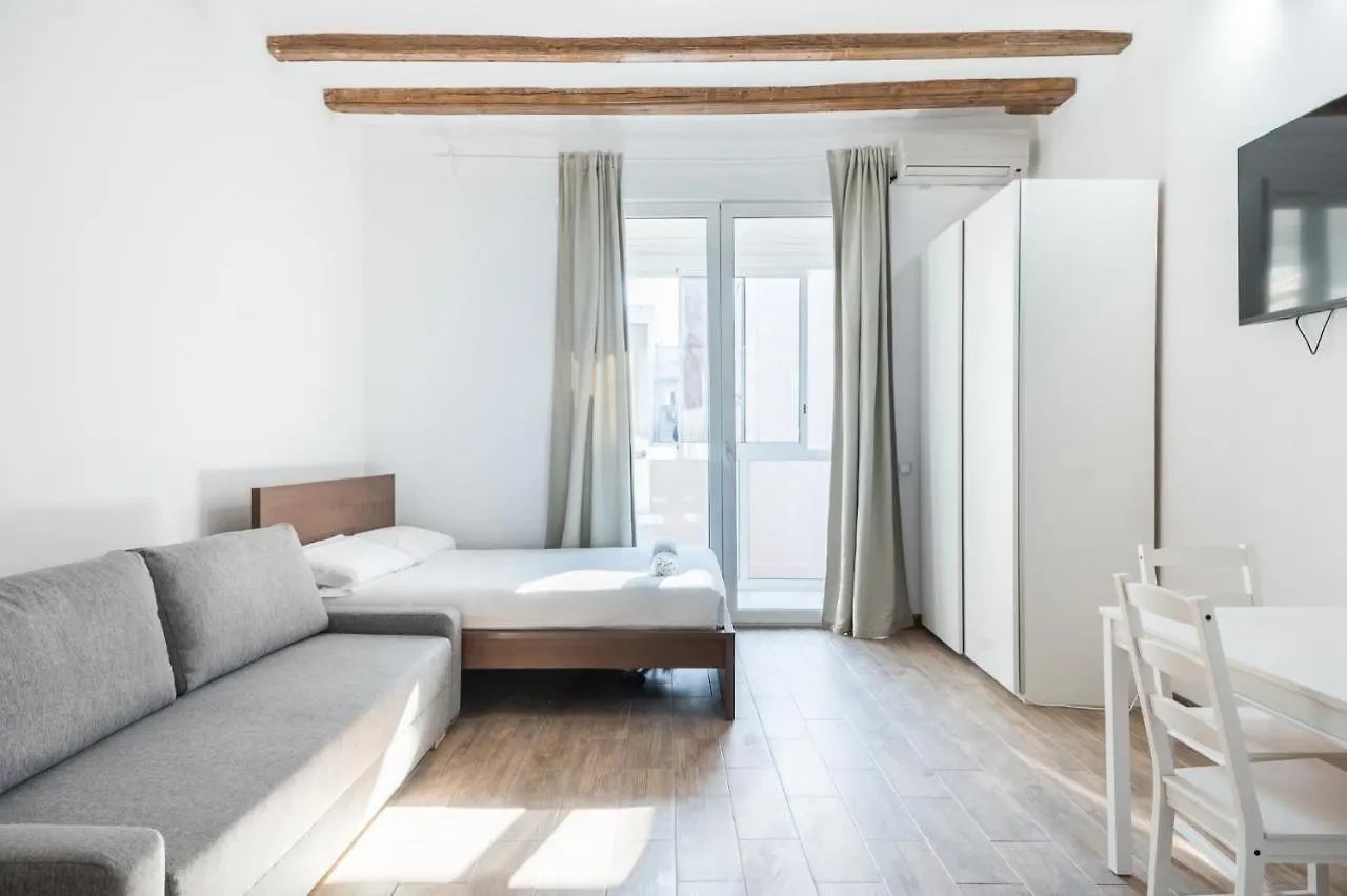 Apartamento HOMEnFUN Studio Camp Nou II L'Hospitalet de Llobregat España